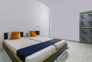 هتل Spot On 43466 Sangeeta Palace
