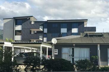 آپارتمانهای توریستها Riverwalk Apartments