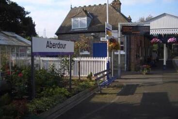 Aberdour Hotel, Stables Rooms & Beer Garden
