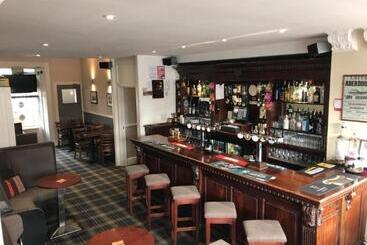 Aberdour Hotel, Stables Rooms & Beer Garden