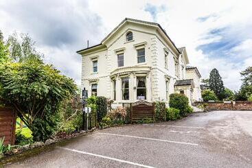 Beaumont House - Cheltenham