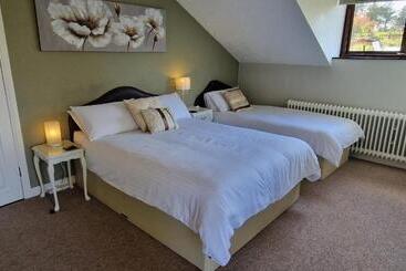 هتل Golden Hill Guest House
