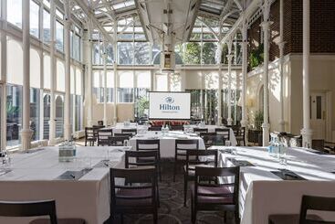 هتل Hilton London Euston