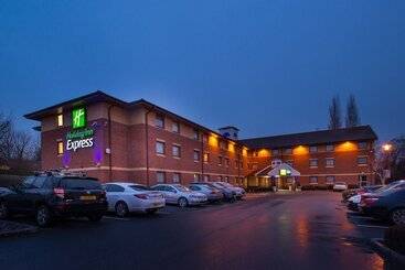 هتل Holiday Inn Express Taunton East