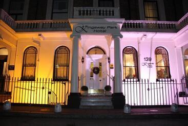 Kingswaypark Hotel At Park Avenue