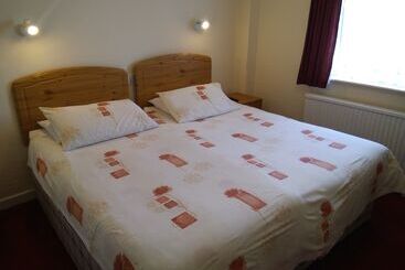 בית מלון כפרי Lamplighter Guesthouse