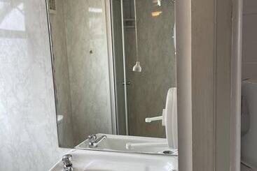 هتل Lamplighter Guesthouse