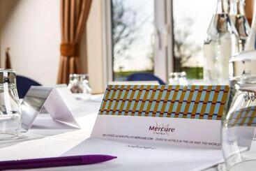 هتل Mercure Leeds Parkway
