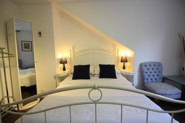 هتل Seafield House
