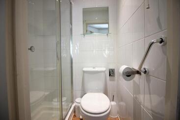 هتل Seafield House