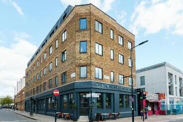 هتل The Camden Town