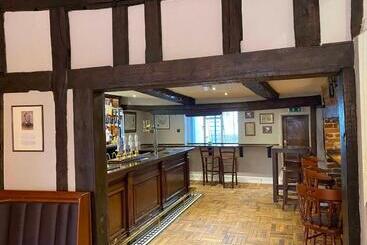 هتل The Bull Inn