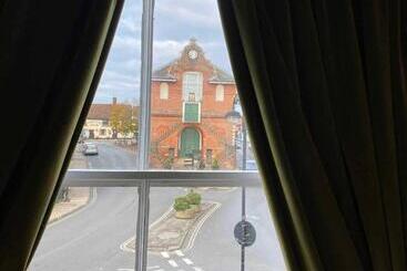 هتل The Bull Inn