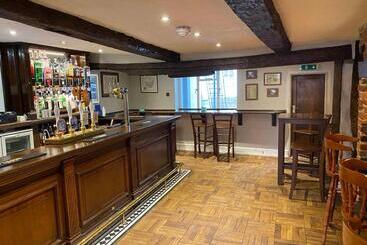 هتل The Bull Inn