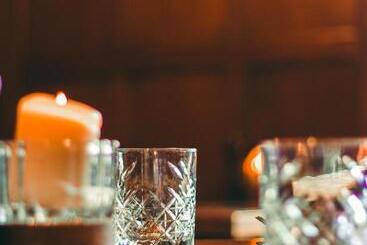 هتل The Bull Inn