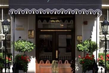 Hotel The Montague On The Gardens