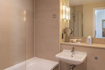 هتل The Resident Kensington
