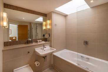 هتل The Resident Kensington