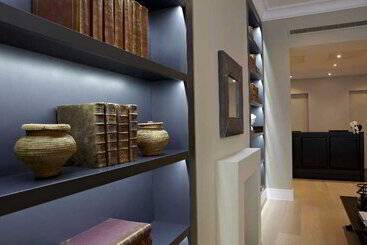 هتل The Resident Kensington