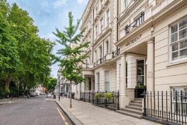 هتل The Resident Kensington