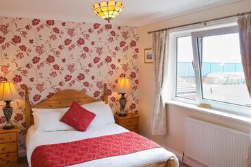 هتل The Seacliffe Whitby