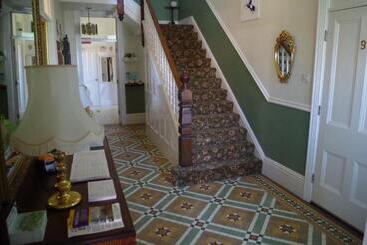 酒店 Varley House