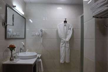 Desalegn Hotels Lodge And Apartment