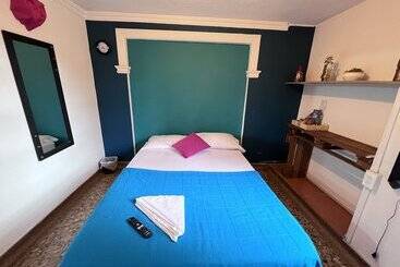 Green Door Boutique   Hostel