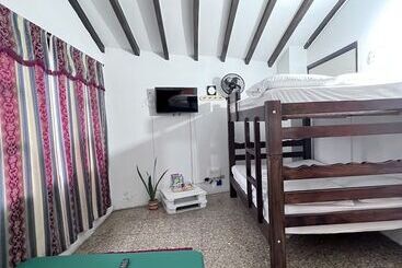 Green Door Boutique   Hostel