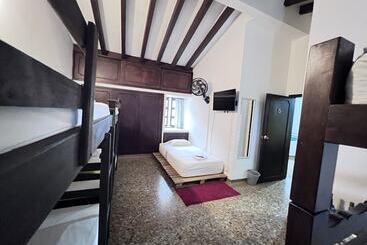 Green Door Boutique Hostel