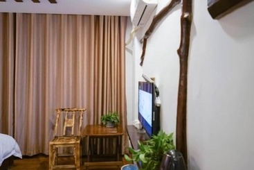 مسافرخانه Floral Hotel · Spring Guesthouse Zhangjiajie