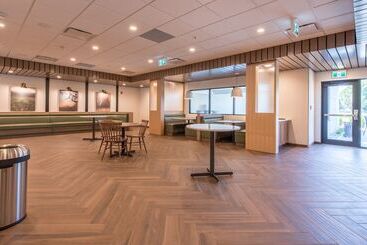 هتل Fairfield Inn & Suites By Marriott Penticton
