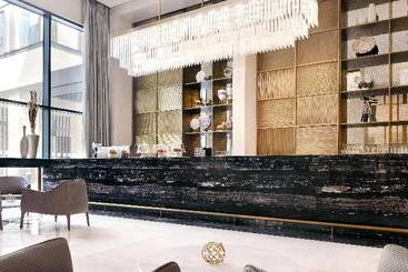 هتل Holiday Inn Dubai Al Maktoum Airport, An Ihg