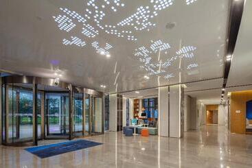 هتل Holiday Inn Express Pinghu, An Ihg