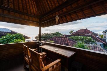 هتل Ketut Losmen Bungalows Lembongan