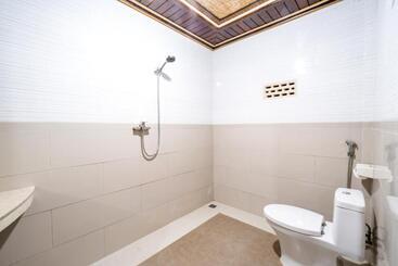 هتل Ketut Losmen Bungalows Lembongan