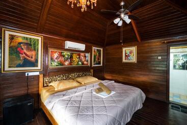 هتل Ketut Losmen Bungalows Lembongan