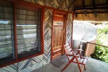 هتل Mophy  Budget  Safari  Lagoon  Camp