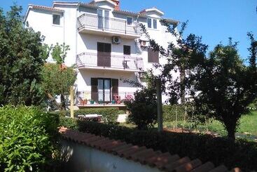 Apartments Zova
