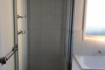 Cowes Holiday Haven   Property 1
