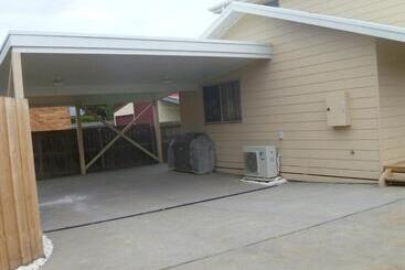 Cowes Holiday Haven   Property 1