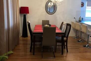 Cowes Holiday Haven   Property 1