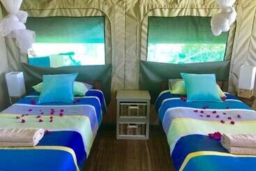 هتل Eden Bay Eco Lodge