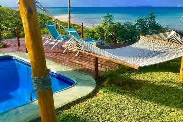 هتل Eden Bay Eco Lodge