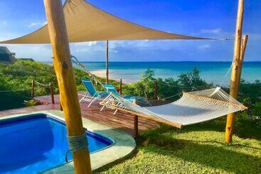 هتل Eden Bay Eco Lodge