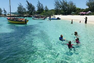 هتل Eden Bay Eco Lodge