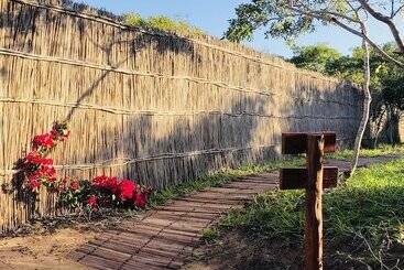 هتل Eden Bay Eco Lodge