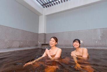 هتل Sansui Naha　ryukyu Hot Spring Naminoueyu