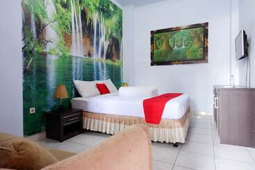 پانسیون Reddoorz Near Mayura Park Lombok