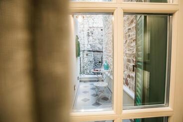 Residence Teatro
